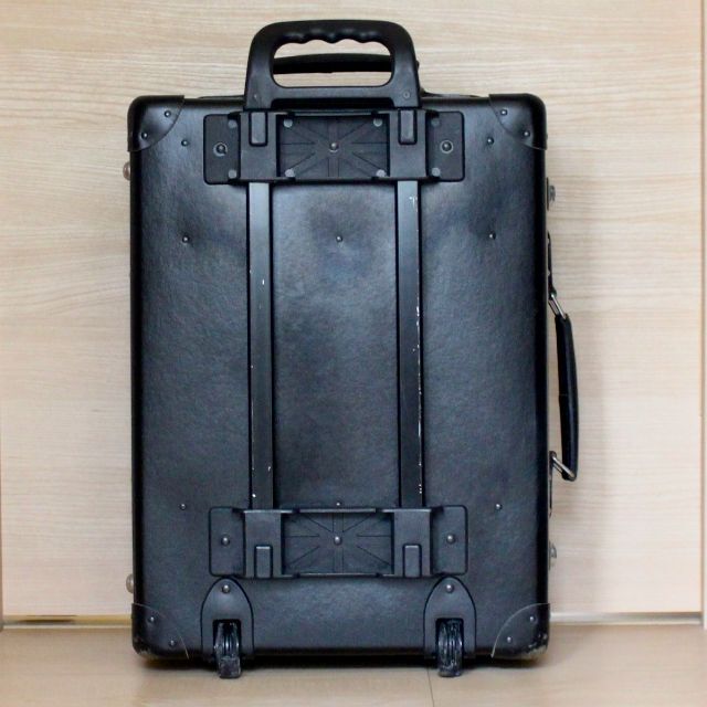 GLOBE-TROTTER グローブ・トロッター 角パーツ補色修理 郵送・配送修理