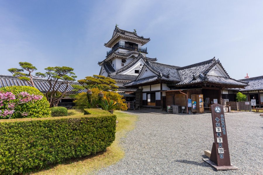 客室のご案内｜Hotel Castle（キャッスル）｜高知県高知市・はりまや橋・ひろめ市場