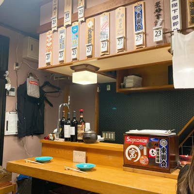 清澄白河ほ志のhozhinohoshino 清澄白河駅から徒歩3分のところにあるお店です✨フレンチ割烹。フレンチと和食が融合した料理を楽しめるお店🤤 料理も映えていて店内も綺麗でセンス抜群です☺️ □営業時間＜月〜土＞18:00-24:00LO 23:30＜日・祝＞18:00-23