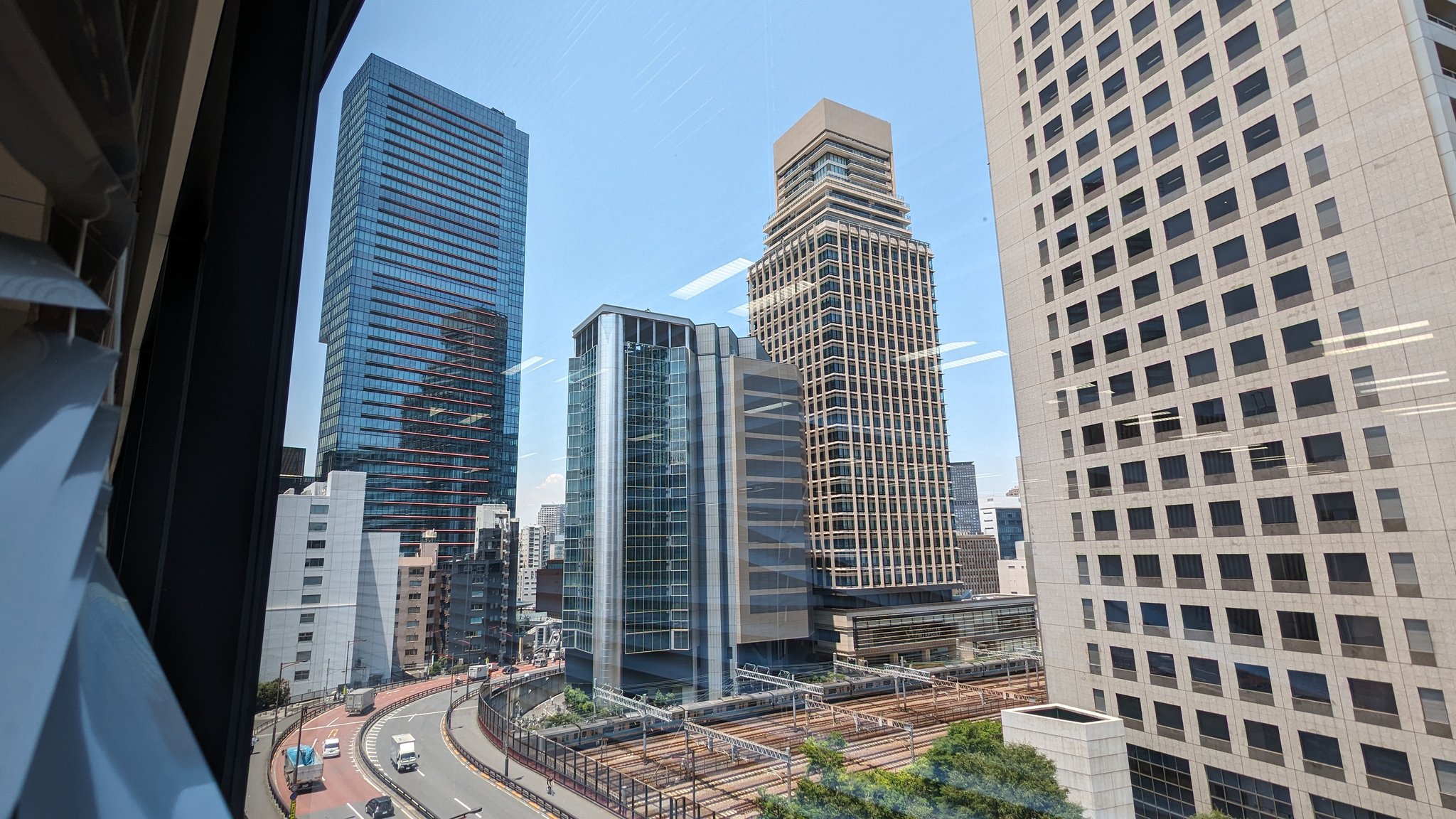 住友不動産三田ビル ❬港区芝5-37-8❭「ビル 施設」カテゴリー三田スタイル