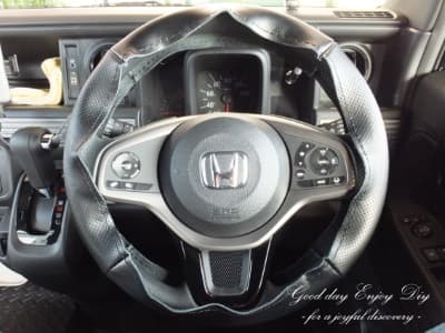 車のステアリングホイールカバー DIY 手縫い マイクロファイバーレザー 37-38CM 糸 カーアクセサリー カーステアリングホイ縫い方意外と簡単！ステアリングカバー編み込みタイプを縫って取り付けしてみました 軽自動車 ハンドルカバー