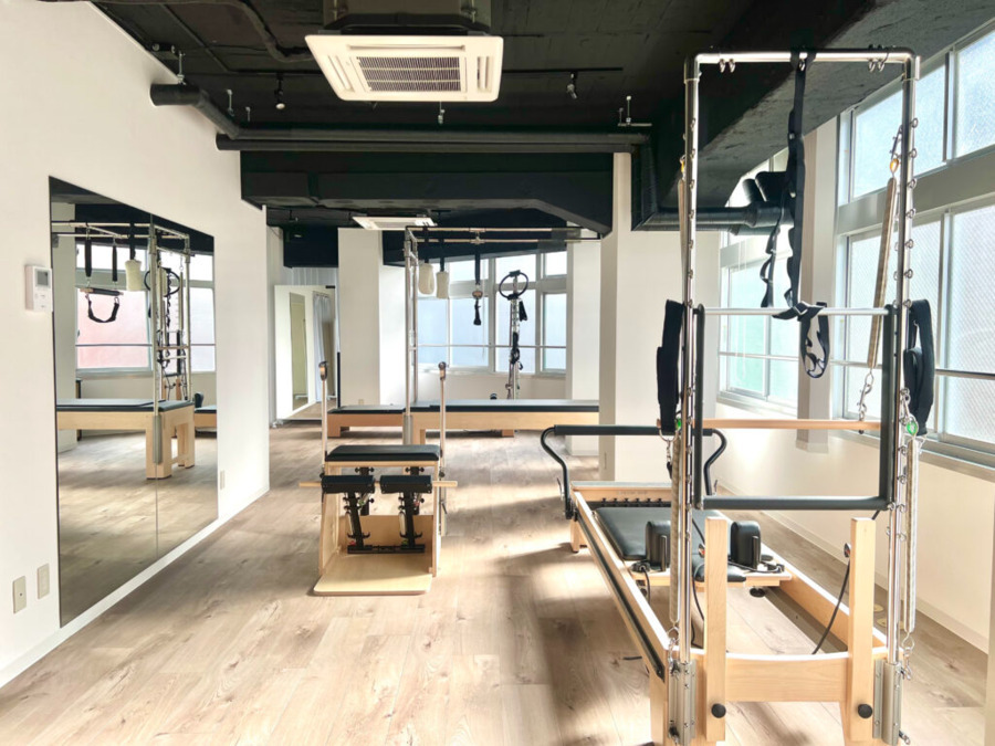 どこよりも詳しい池袋駅東口への行き方ガイド！各路線ホームから東口に迷わず行ける！ - まっぷるウェブ