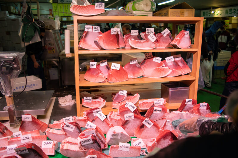 年末年始 ごちそう準備大忙し 買い物客で市場にぎわう - 琉球新報デジタル