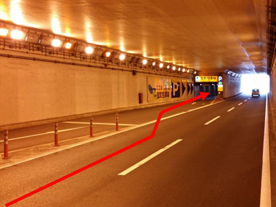 知られざる「首都高」の「謎スポット」！ 「八重洲乗客降り口」に行ってみた自動車情報・ニュース WEB CARTOP