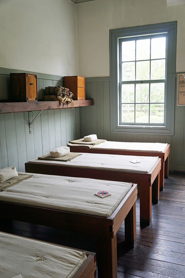 ☆帝国陸軍陣営具「腰掛 小 」内務班・衛兵詰所等椅子 ○ 日本陸軍日本軍日本海軍