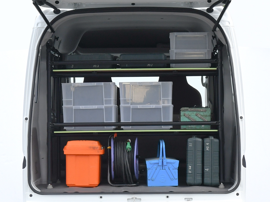 キャンプなど荷台の積載にお困りの方 イレクターパイプで作成の棚