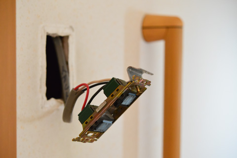 家庭の照明スイッチ ほたるスイッチ をDIYで交換・修理してみた電気のあれこれ DIY・資格・基礎
