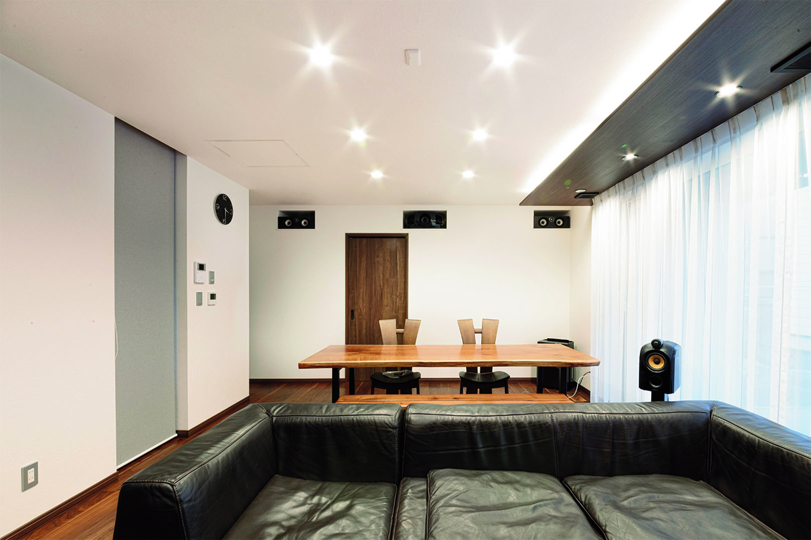 音響設備 拡声設備 を備えた会議室の天井埋込スピーカー設置についてJATO online shopマガジン