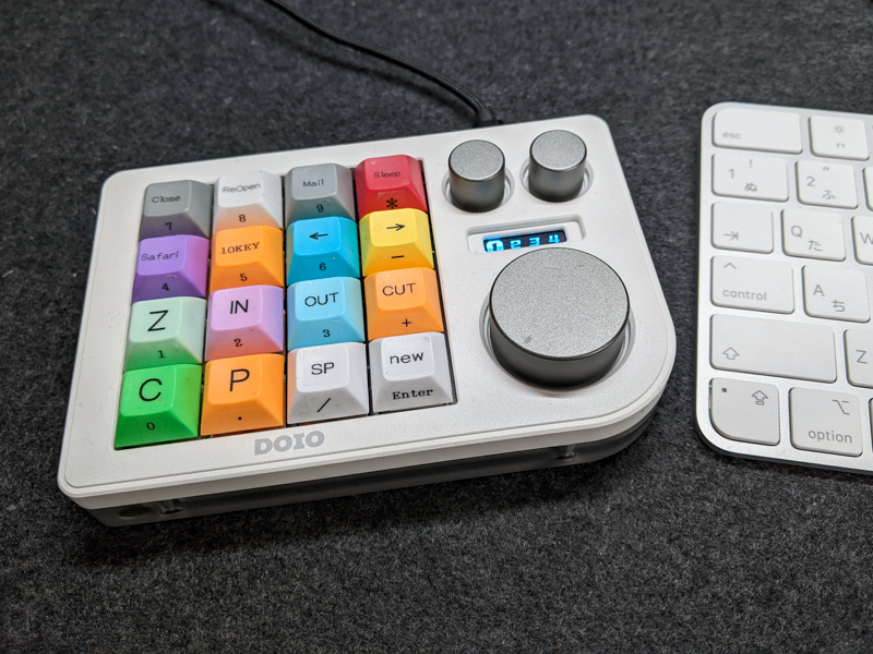 クリスタ おすすめの左手デバイスはこれ！接続・設定方法まとめろくじかん