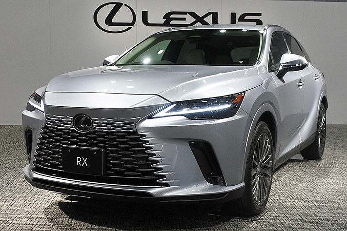 レクサスから新型コンパクトSUV「LBX」登場 日本では2023年秋以降の発売を予定ニュース- webCG