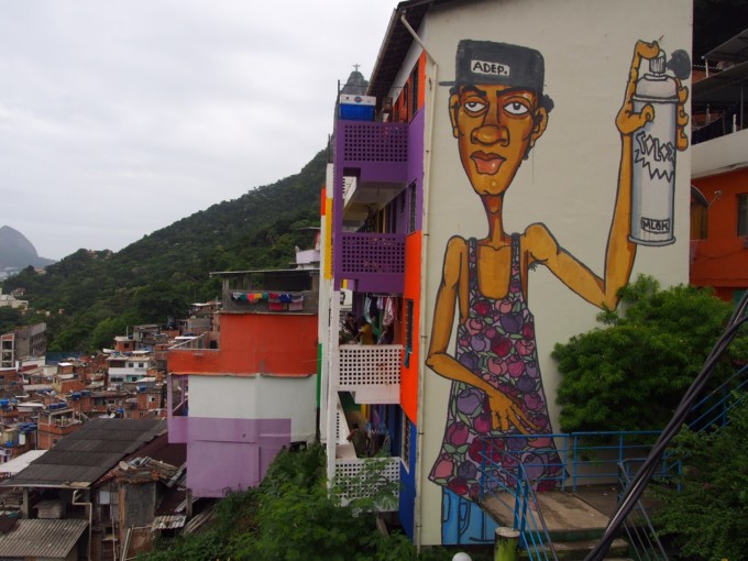 ファベーラ ブラジル- 世界の旅と地図 - ソロツーリングと気ままな旅