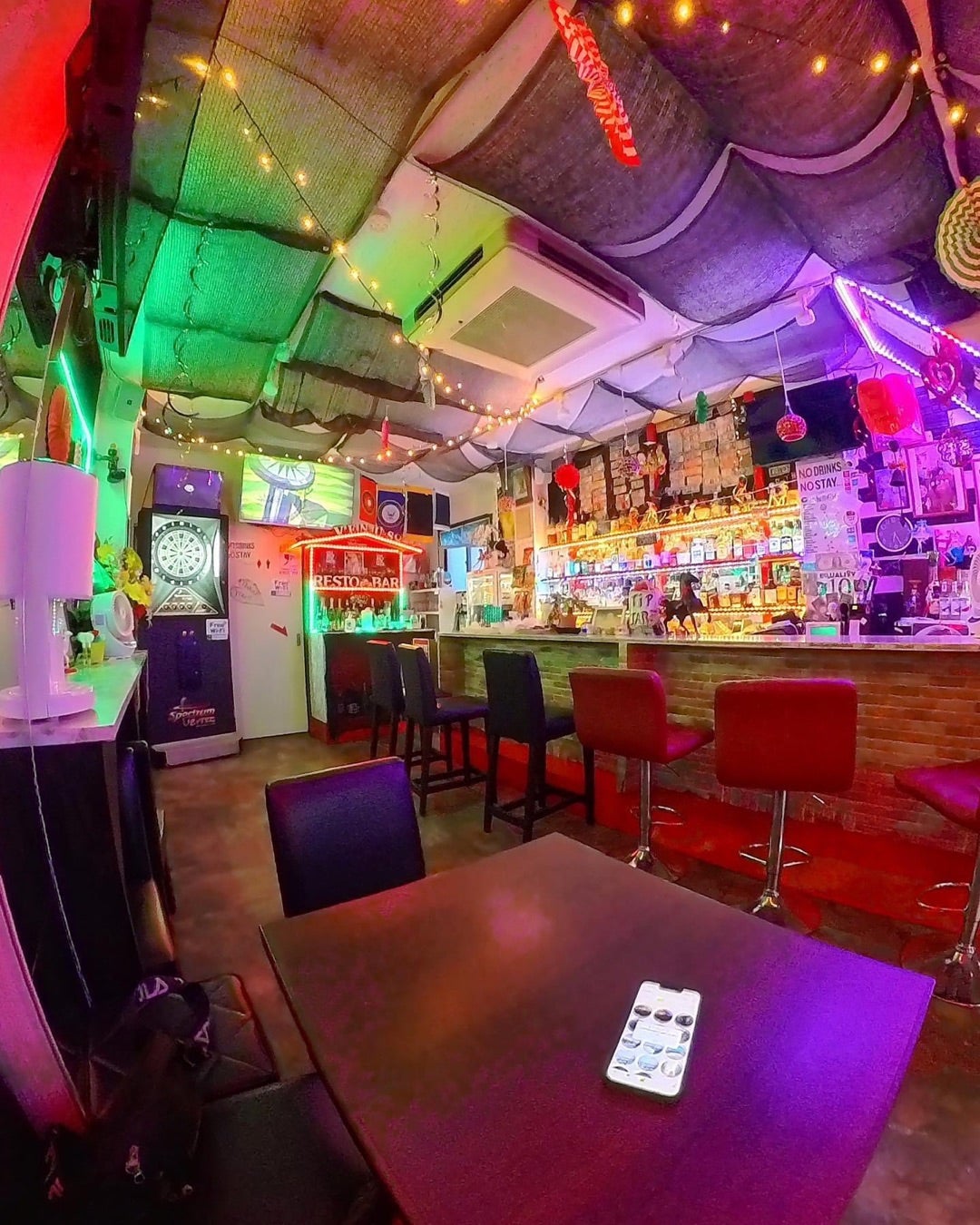 横須賀・通称「どぶ板通り」 地元商店会も冠に社会カナロコ by 神奈川新聞