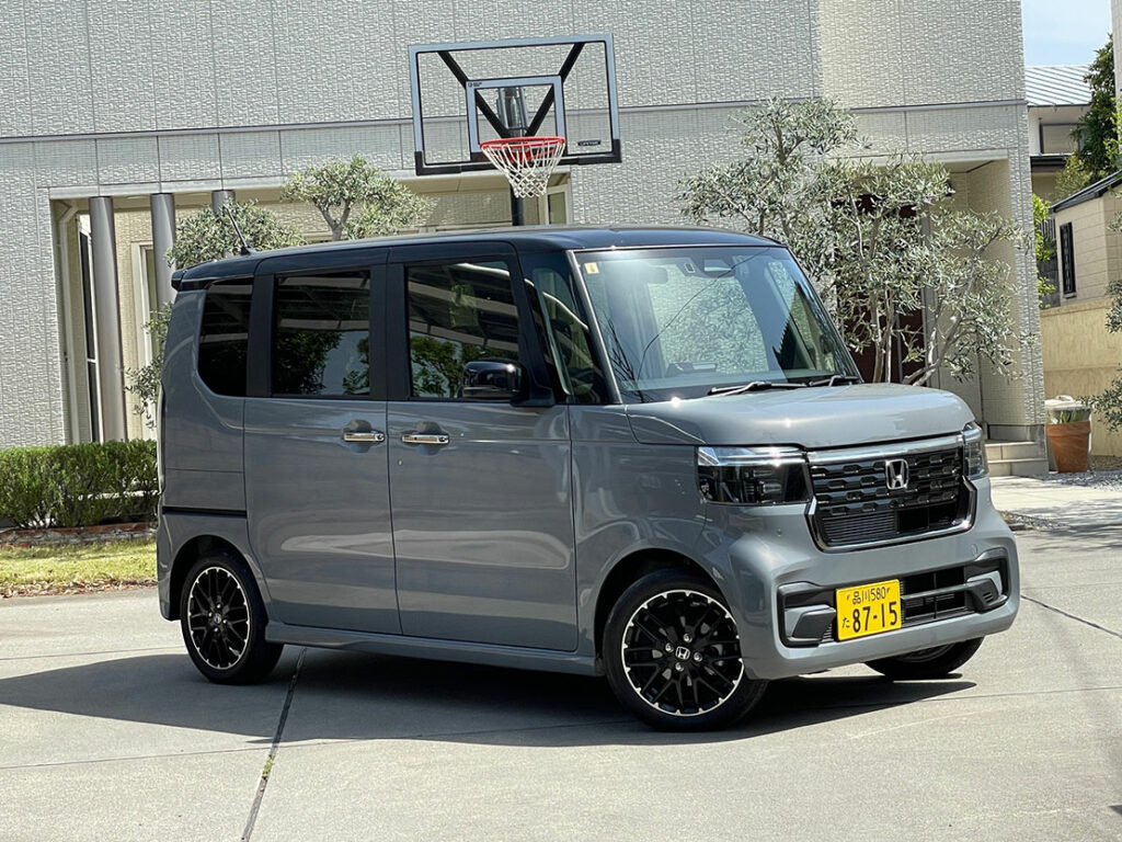 ステキな軽自動車カスタム、後編です!! 軽カーもやっぱりタイヤ&ホイールがポイント!?車高調装着、マフラー交換も効果大きいですよね!!cockpitのブログCOCKPIT - みんカラ