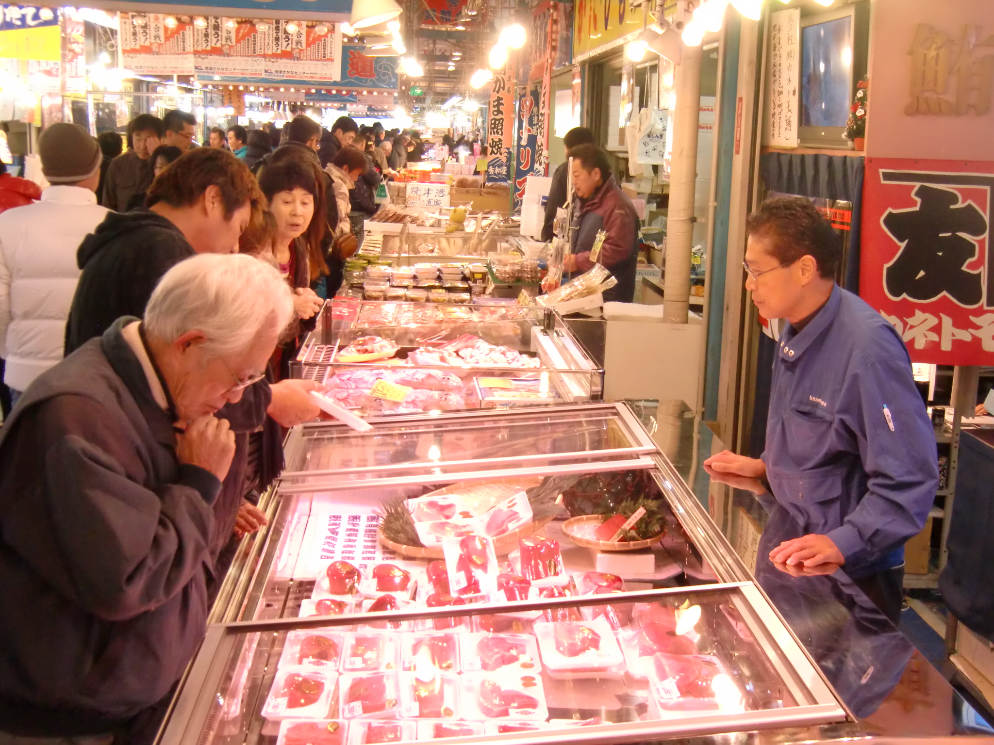 名古屋の台所 柳橋中央市場 年末の食材の大売り出し 早朝から多くの買い物客- 名古屋テレビ メ～テレ