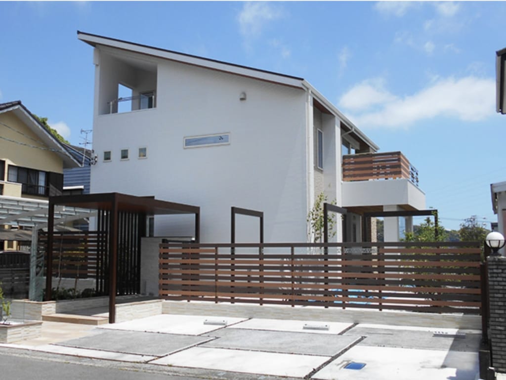 目隠しフェンスの費用をローコストに抑えるお得な方法ガーデンライフ彩