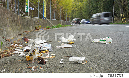 ポイ捨て禁止の看板 26121012644 の写真・イラスト素材アマナイメージズ