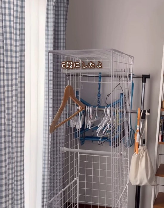 突っ張り棒とワイヤーネットで棚を手作りしてみた キャンピングカー DIY 100均 ギャレー 収納- 北海道キャンピングカーLife