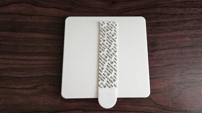 PCにケースを貼りつけられるから、活用の幅が広がる。3Mが展開する強粘着のポストイットライフハッカー・ジャパン