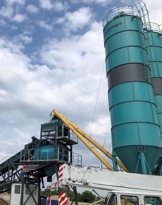 サイロサプライヤー価格50 90 100 120トン価格セメントサイロ移動式コンクリート混合ステーション用セメントサイロ