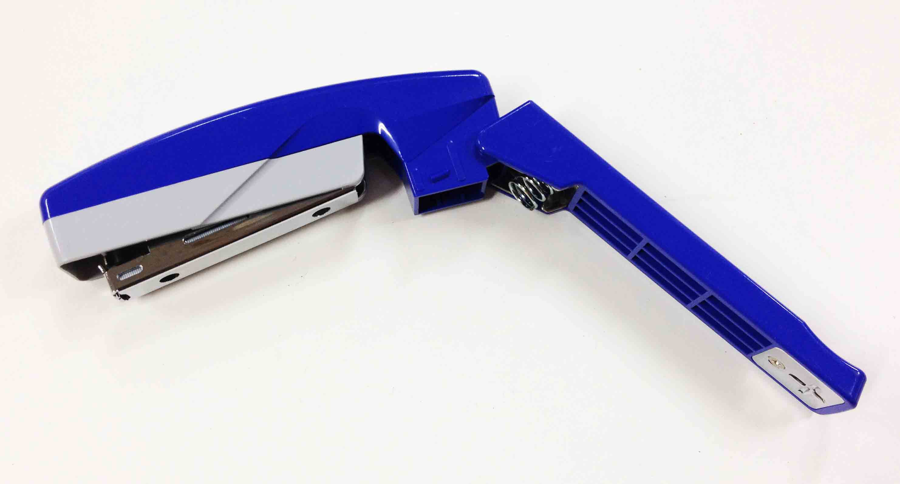 ガンタッカー タッカー 工具 強力 ホッチキス ハンドガンタイプ 刃600本付き ハンディータッカー 打込み 針 ホチキス管理S送料無料の通販はau PAY マーケット - ☆お客様の一番でありたい☆ベストワンau PAY マーケット－通販サイト