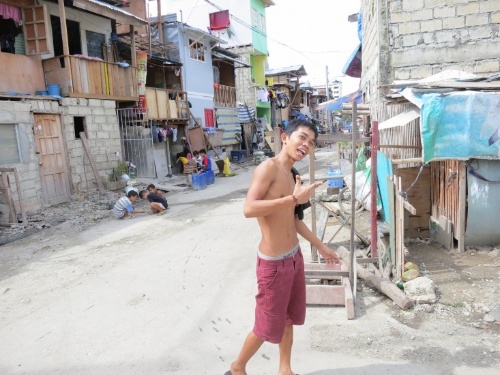 危険度MAX フィリピンのスラム街でヤ●ザがガチギレ！その後タクシー運転手にボラれそうになりマジ喧嘩発生!? マニラ・トンド地区