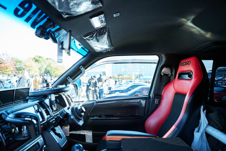 新車６ＡＴ ハイエースワゴン ＧＬ ＴＲＨ2１４ＷＦＤ－ＢＯＸ２ｉ内装カスタムハイエース湘南厚木店 ハイエース カスタムコンプリートflexdream