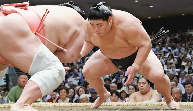 大相撲徳俵 「押し出し」増加、寄り切りに並ぶ 変わる決まり手、力士〝大型化〟要因か 2 2ページ- 産経ニュース