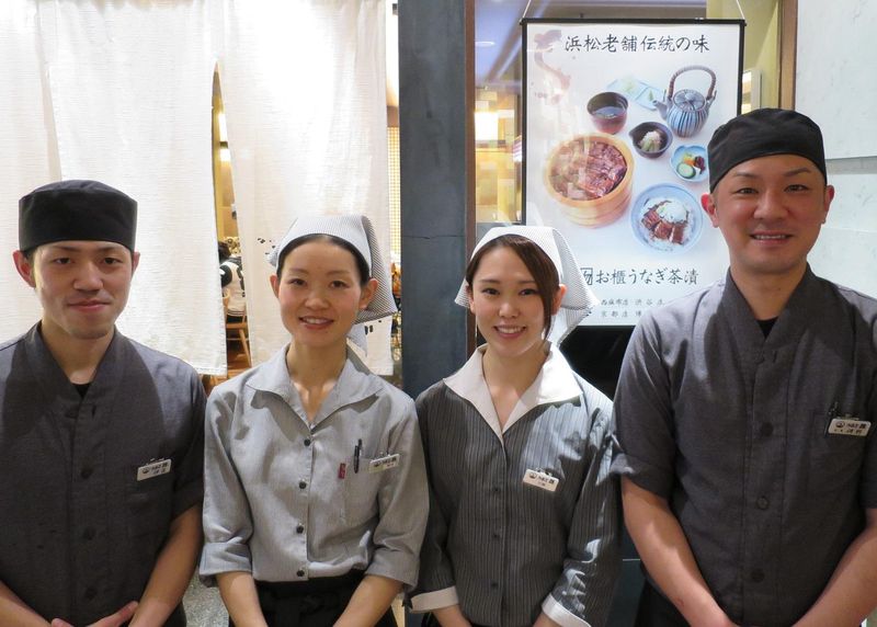 主婦の私がウナギ職人に？「焼きは一生」の職人技、習得わずか3カ月：朝日新聞