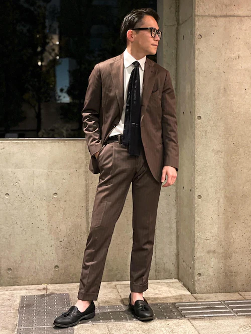デートに着ていくスーツの必勝法選び方とコーディネイト - オーダースーツの教科書