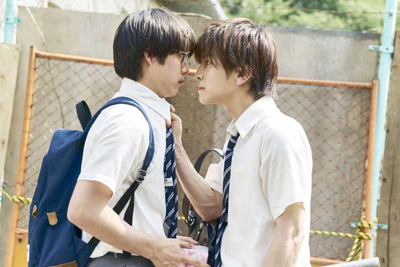 胸ぐらを掴む イラスト440 無料写真