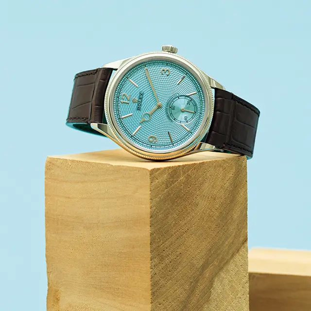 カラー文字盤の時計は、最新技術の結晶だった!?メンズウォッチ 腕時計LEON レオン オフィシャルWebサイト