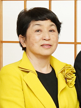 時系列 福島瑞穂は字が下手？他議員の個性的な文字についても調査