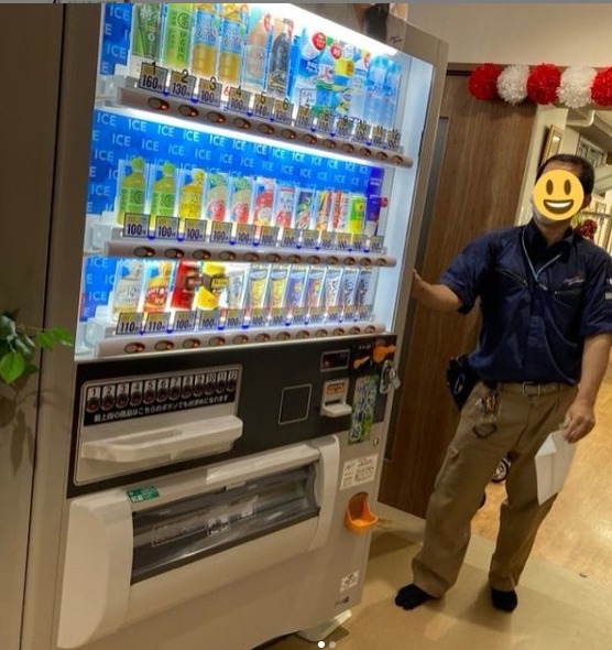 自動販売機でユニバーサルデザイン！？「ユニバーサル自販機」の機能や導入メリットをご紹介！コラム自販機設置コンサルタントダイドードリンコ