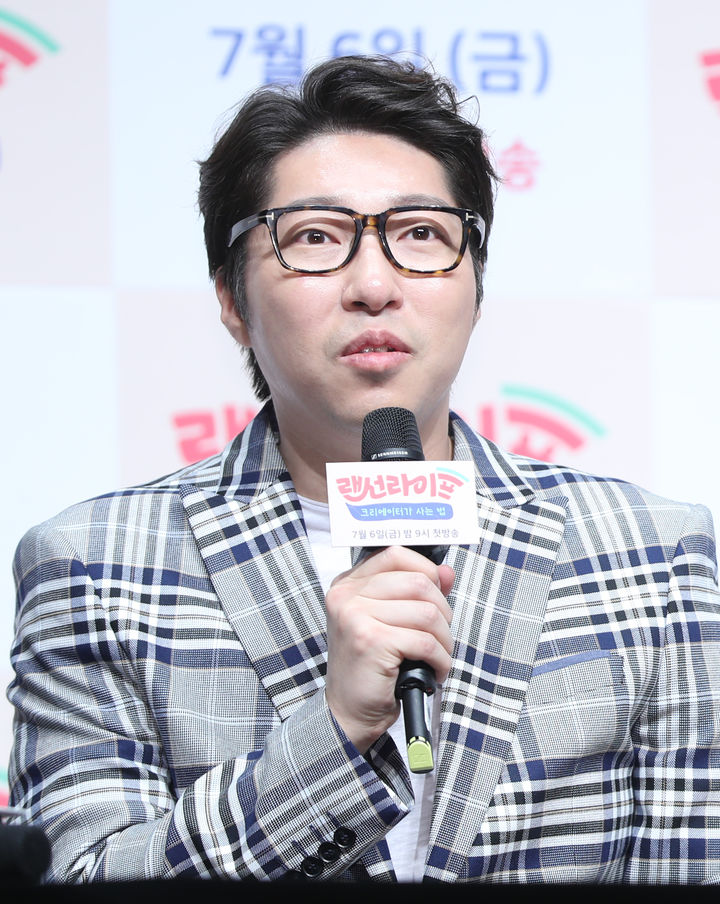 Photo イ・デフィ高校卒業、マンネを祝ってBRANDNEW BOYSが勢ぞろい! - 韓国エンタメ・トレンド情報サイトKOARI コアリ