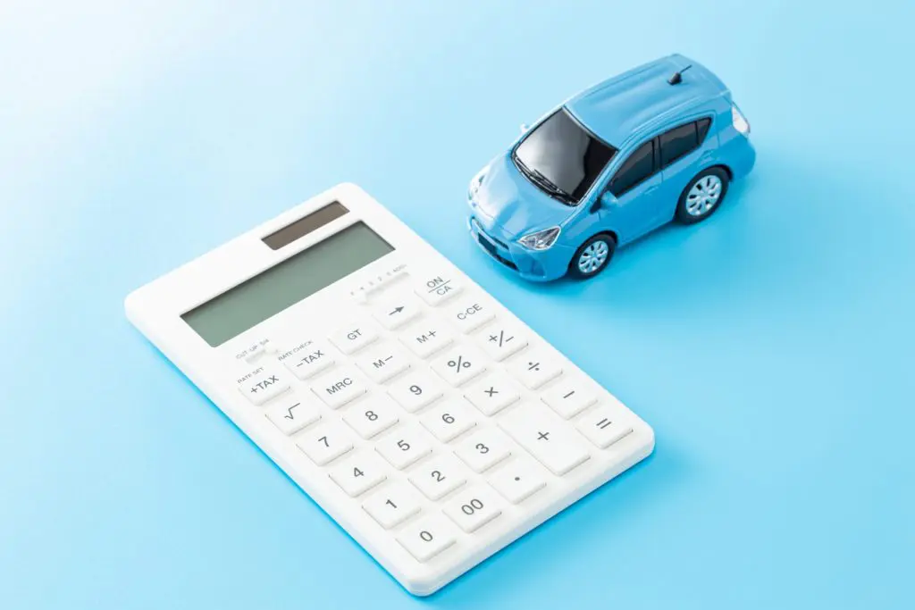 ビルトインガレージは固定資産税が高くなる？計算方法や税額を抑えるコツを解説