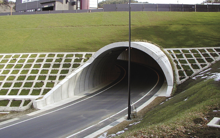 開削トンネル技術・サービス前田建設工業株式会社