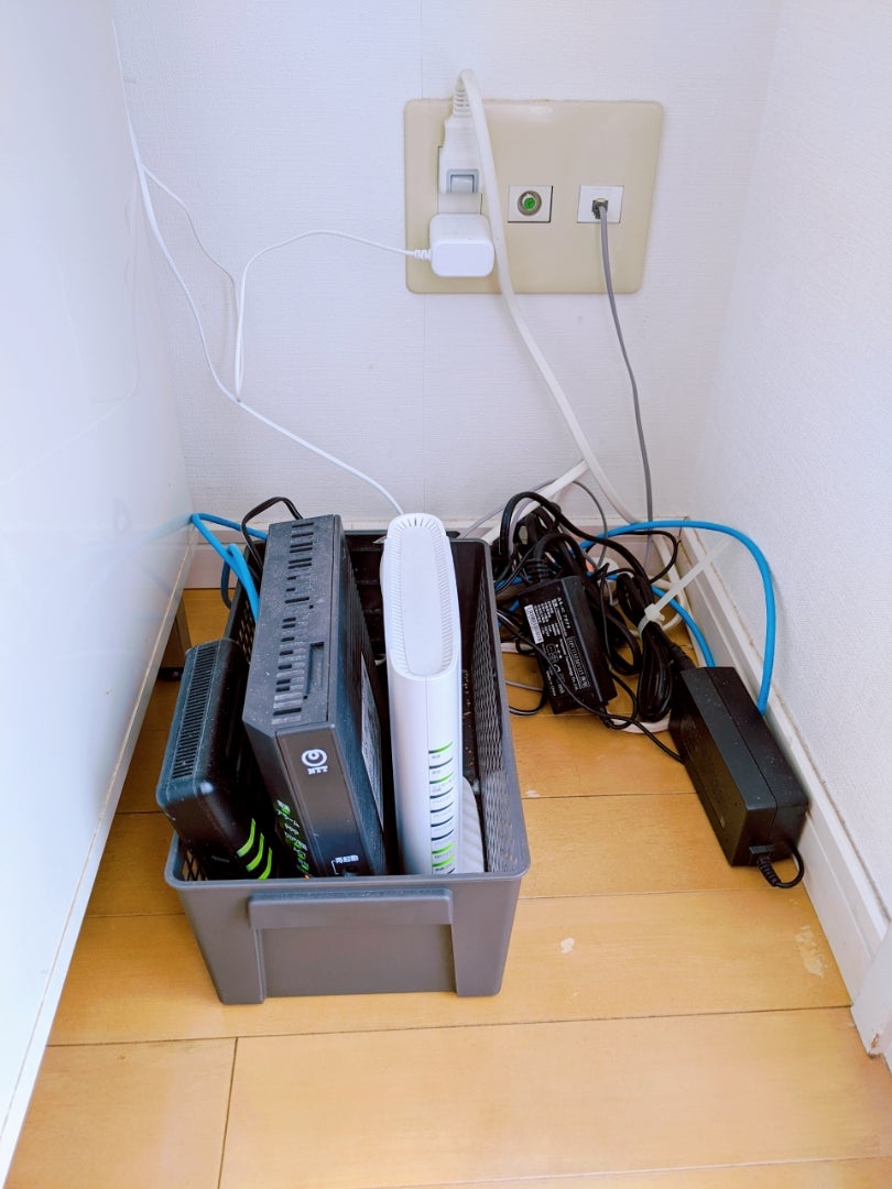 ごちゃごちゃPC配線を綺麗にする - YouTube