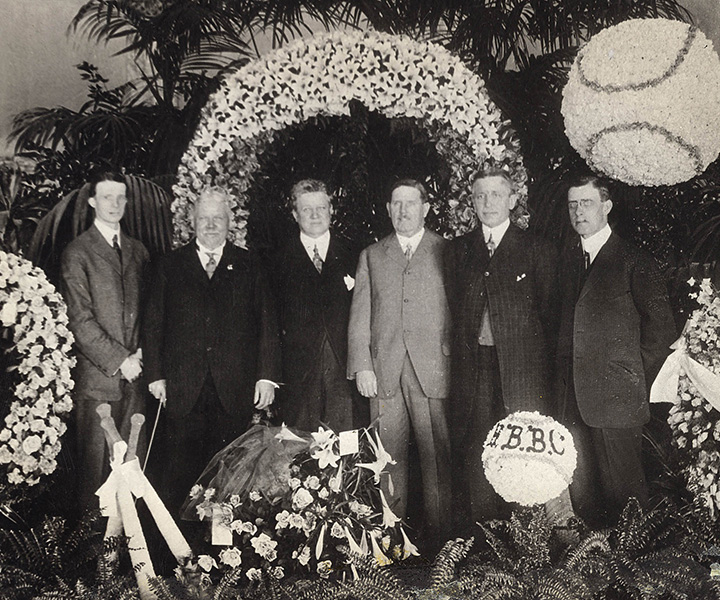 レーカーズ経営権ドジャースオーナーに1兆円超で売却スポーツチーム史上最高額か 米報道