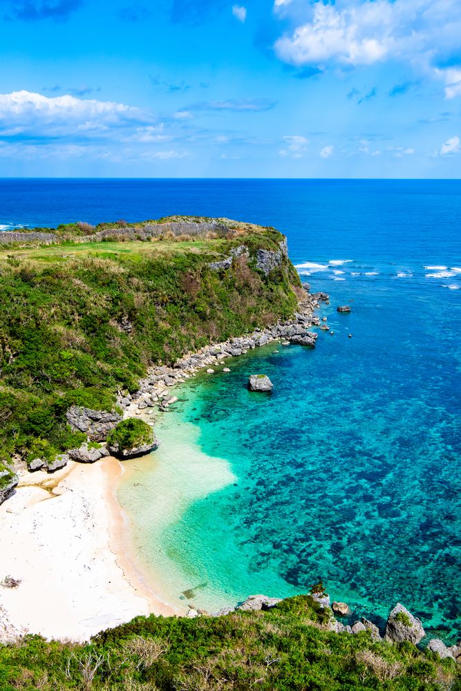 沖縄 幸せを呼ぶ絶景。沖縄の天空岬「果報バンタ」で心を満たすパワースポット巡り💖Trip.com うるま