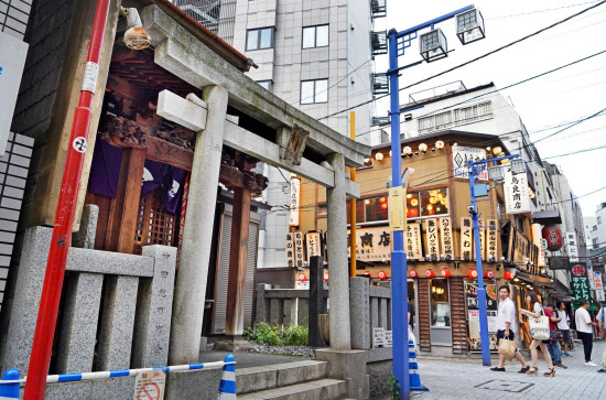 ランチタイムで賑やかです！ 神田駅西口商店街。千代田区千代田区民ニュース