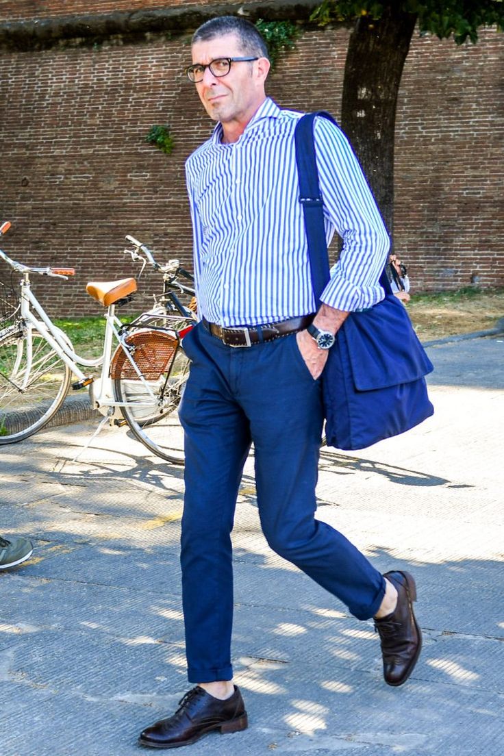 ストライプスーツの魅力は？シーン別の着こなしやマナー、ネクタイとの組み合わせも - ENJOY ORDER Magazine